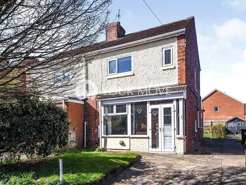 3 bed semidetached house for sale in St. Helens Avenue, Lincoln