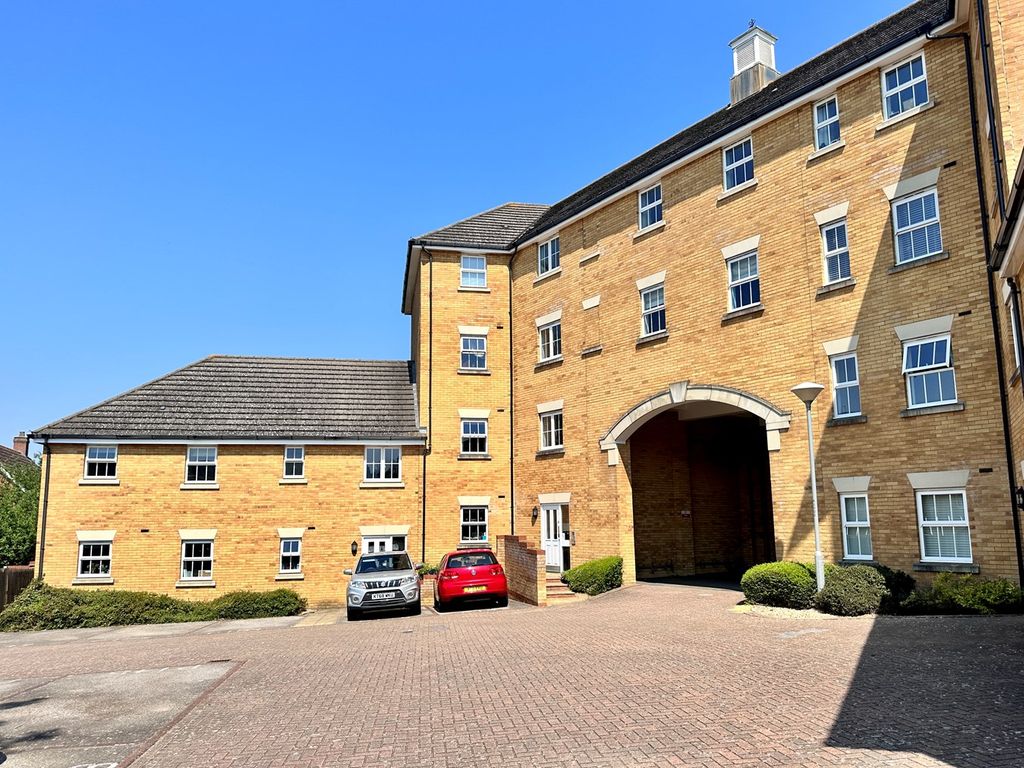 2 bed flat for sale in Nuthatch Close, Stowmarket IP14 Zoopla