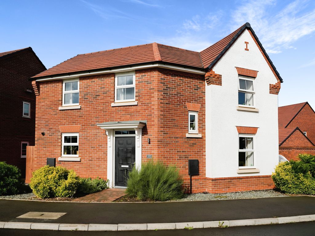 3 bed detached house for sale in Cedar Walk, Offenham, Evesham, Worcestershire WR11, £335,000