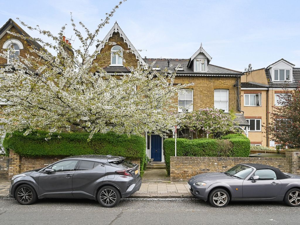 1 bed flat for sale in Longley Road, Tooting Broadway, London SW17, £