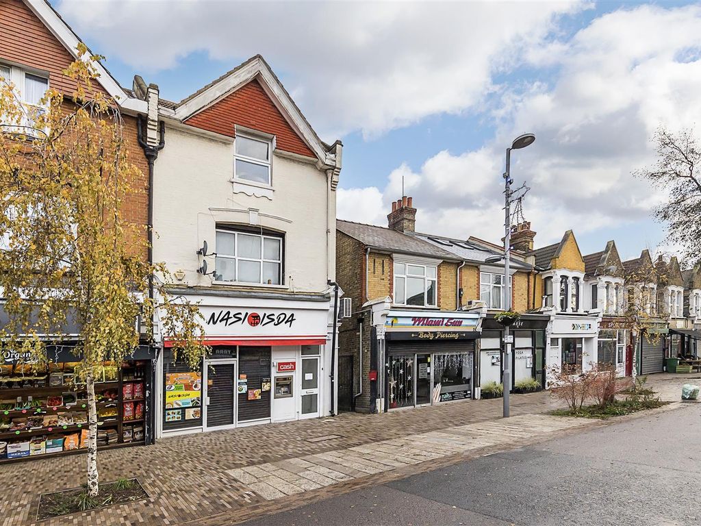 3 bed flat for sale in Francis Road, London E10 Zoopla