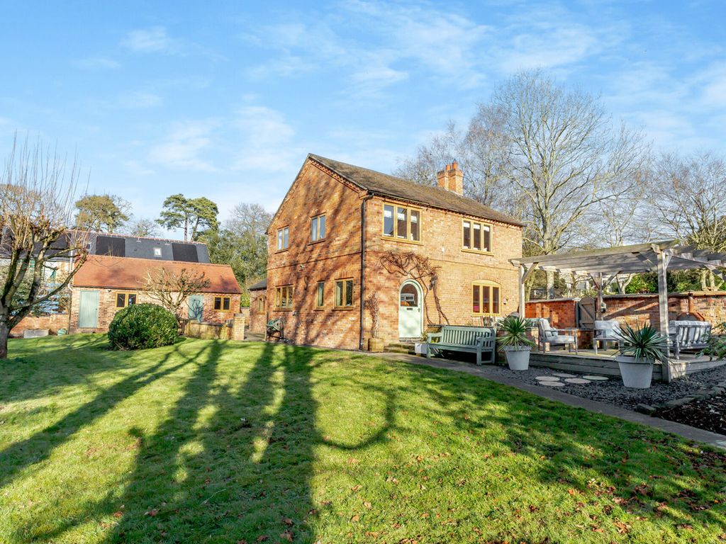 4 bed cottage for sale in Pailton, Rugby, Warwickshire CV23 Zoopla