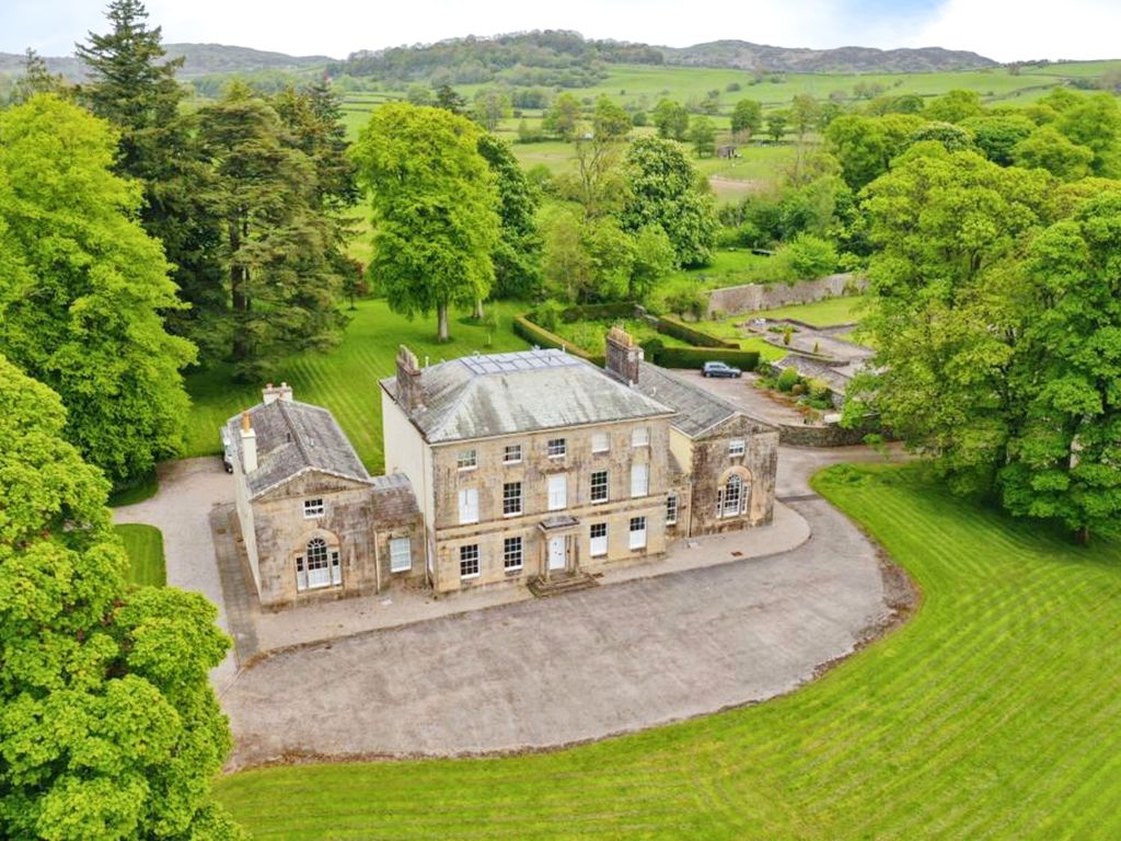 2 bed flat for sale in Field Broughton, GrangeOverSands LA11, £