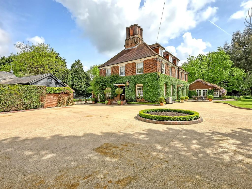 4 bed detached house for sale in Ongar Road, Kelvedon Hatch, Brentwood CM15, £2,500,000 Zoopla