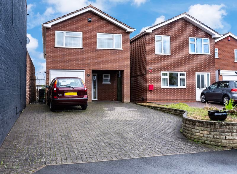 3 bed detached house for sale in Mount Pleasant, Kingswinford DY6, £349,950 Zoopla