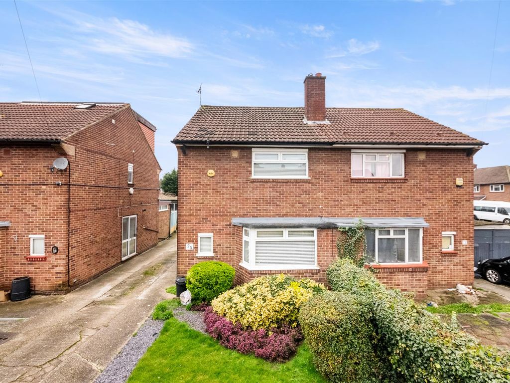 2 bed semidetached house for sale in Chatsworth Road, Yeading, Hayes