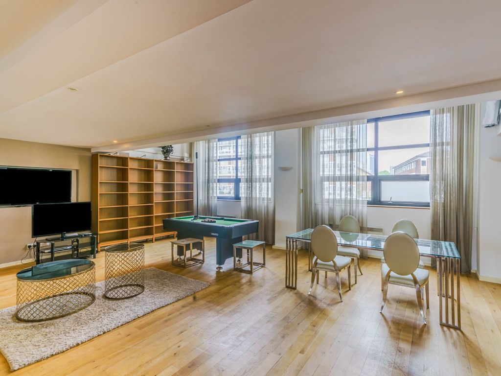 Dolland Street, London SE11  