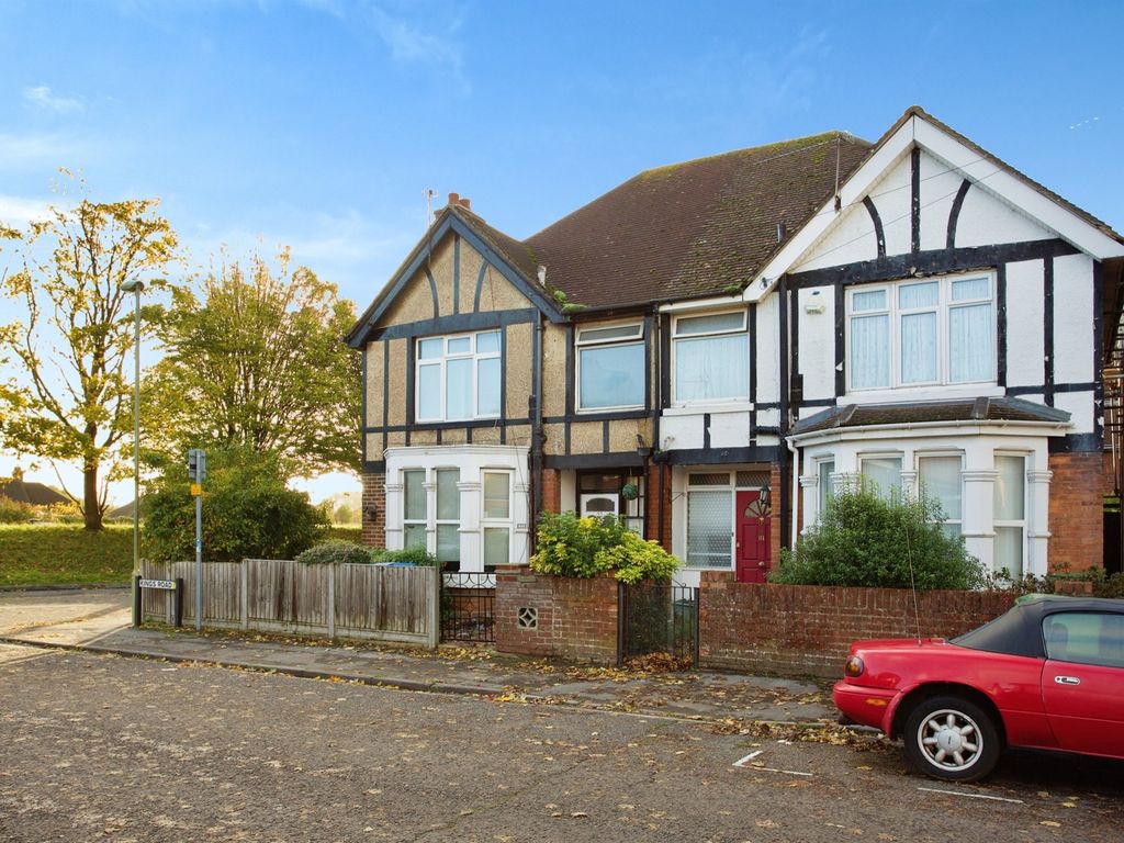 3 bed semidetached house for sale in Kings Road, Fareham PO16 Zoopla