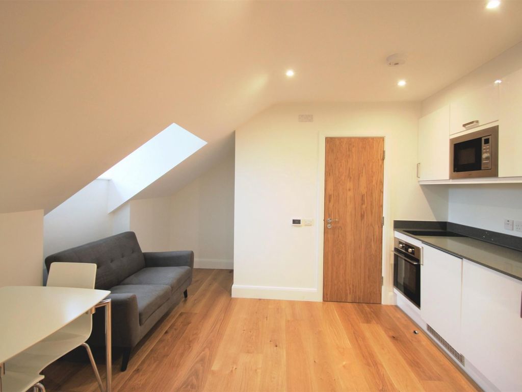 Studio to rent in Drakes Courtyard, Kilburn NW6 Zoopla