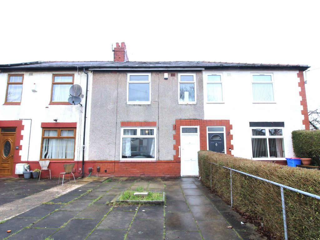 3 bed terraced house for sale in Fishwick View, Preston PR1, £149,995