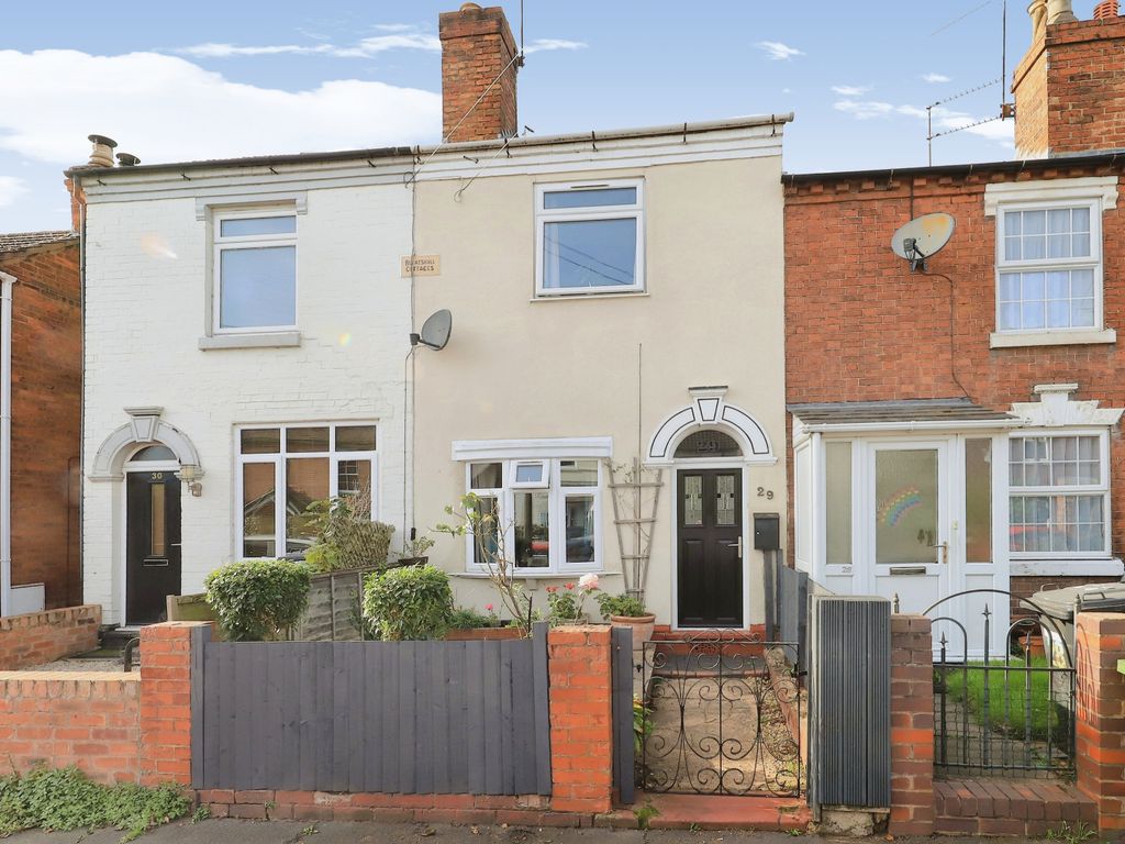 3 bed terraced house for sale in Farfield, Kidderminster
