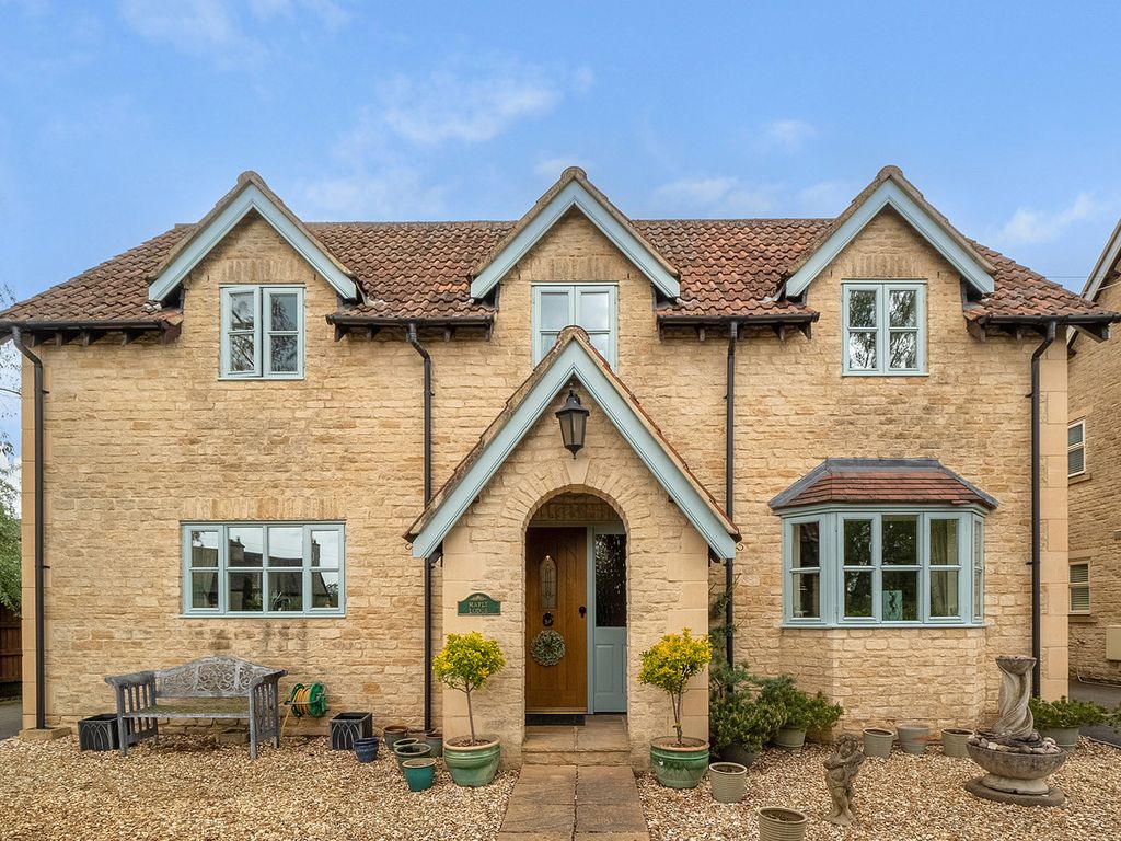 4 bed detached house for sale in Mayfield Gardens, Malmesbury