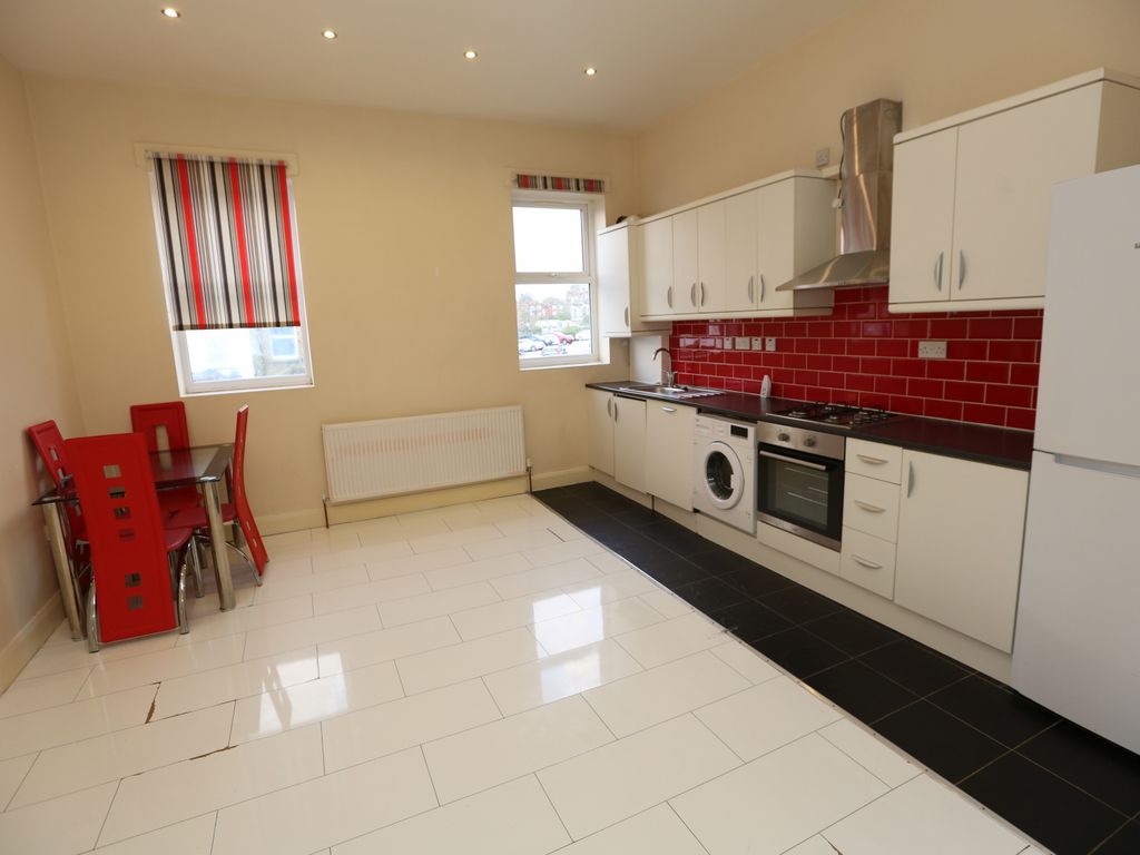 2 bed to rent in Stanley Road, South Harrow, Harrow HA2, £