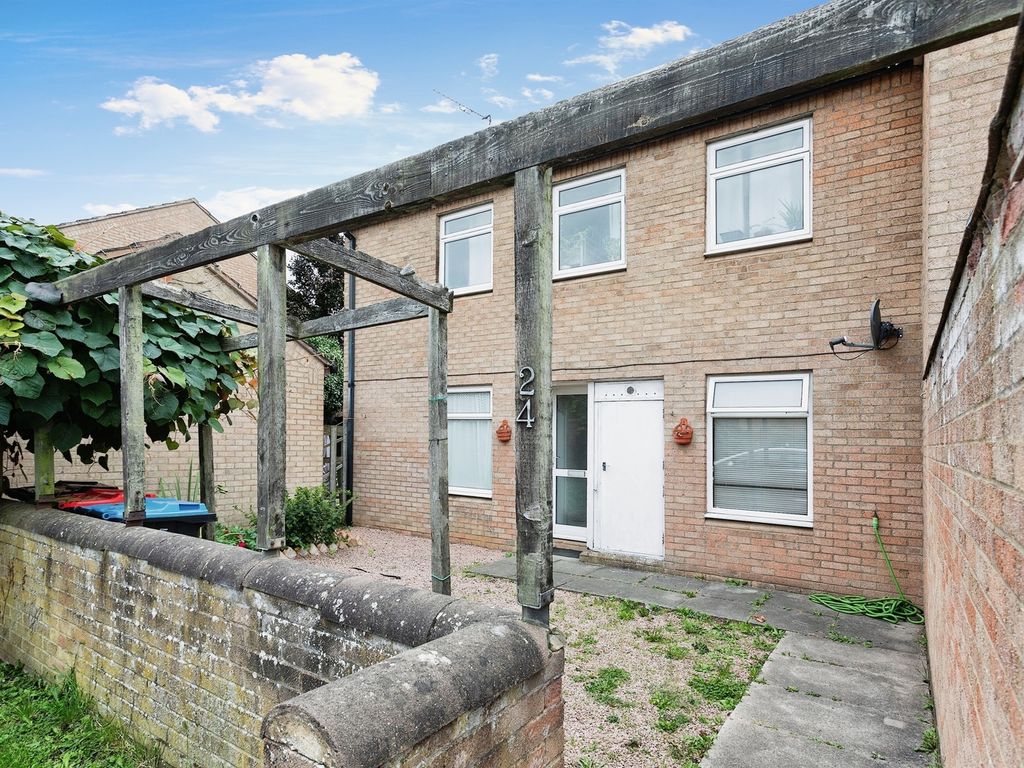 3 bed semidetached house for sale in Carlina Place, Conniburrow