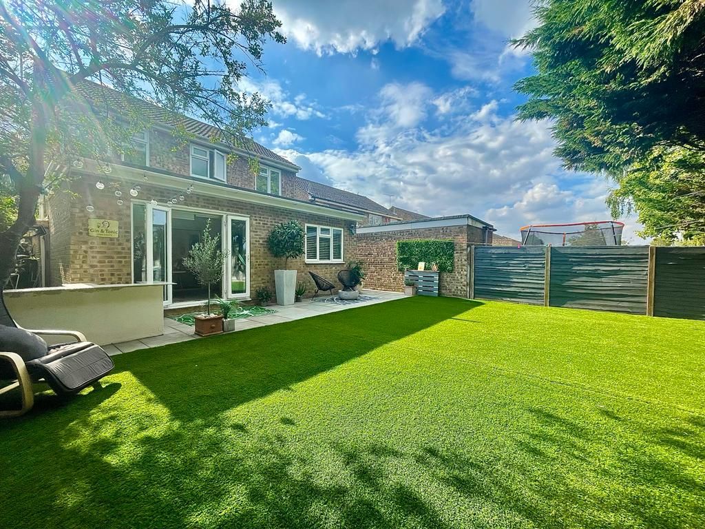 4 bed detached house for sale in The Paddocks, Welwyn Garden City AL7 Zoopla