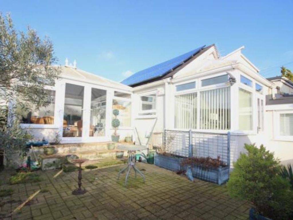 1 bed bungalow for sale in Upton Hill, Torquay TQ1, £160,000 Zoopla