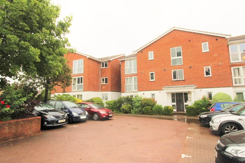 Aylsham Drive, Uxbridge UB10  