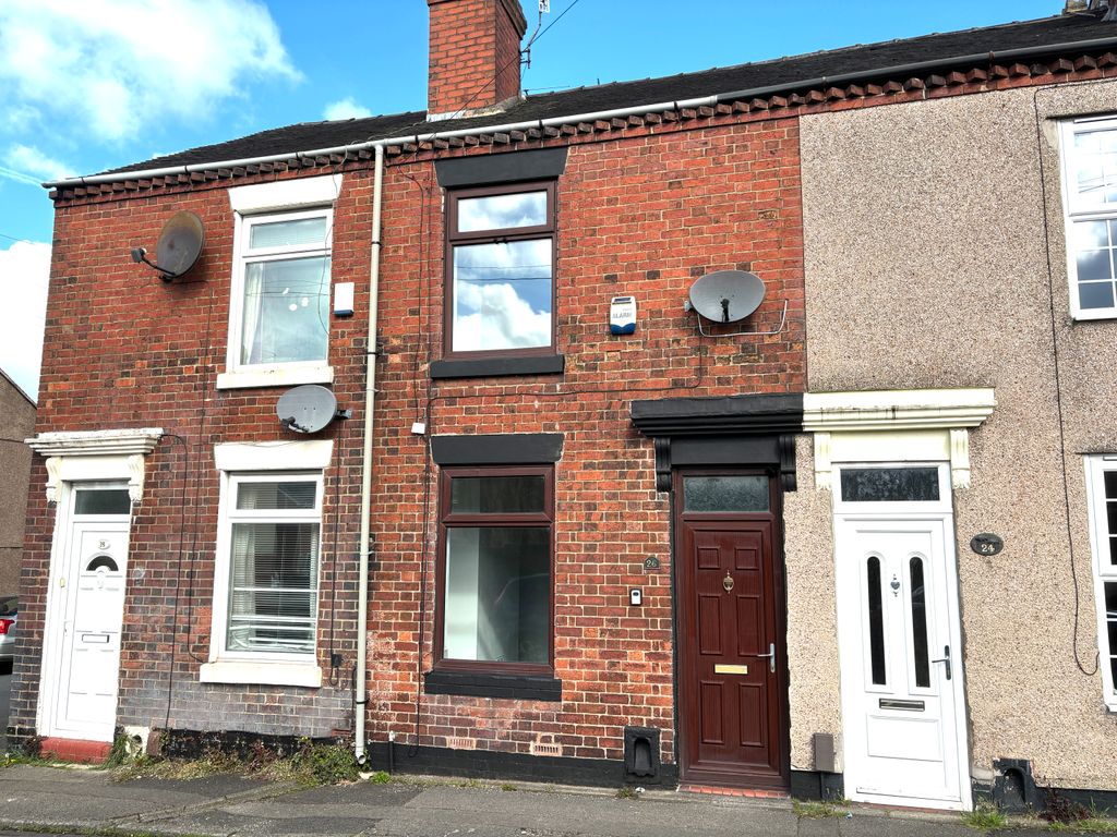 2 bed terraced house to rent in Russell Street, Newcastle Under Lyme