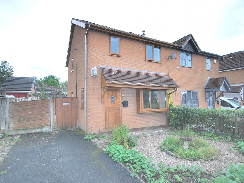 3 bed semidetached house for sale in The Pewfist, Westhoughton BL5, £