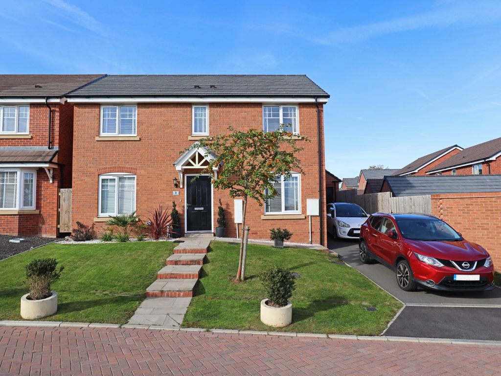 4 bed detached house for sale in Middlefield Lane, Galley Common