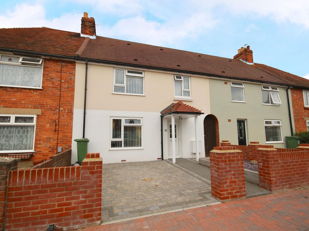 3 bed terraced house for sale in Crofton Road, Milton, Portsmouth PO4 Zoopla