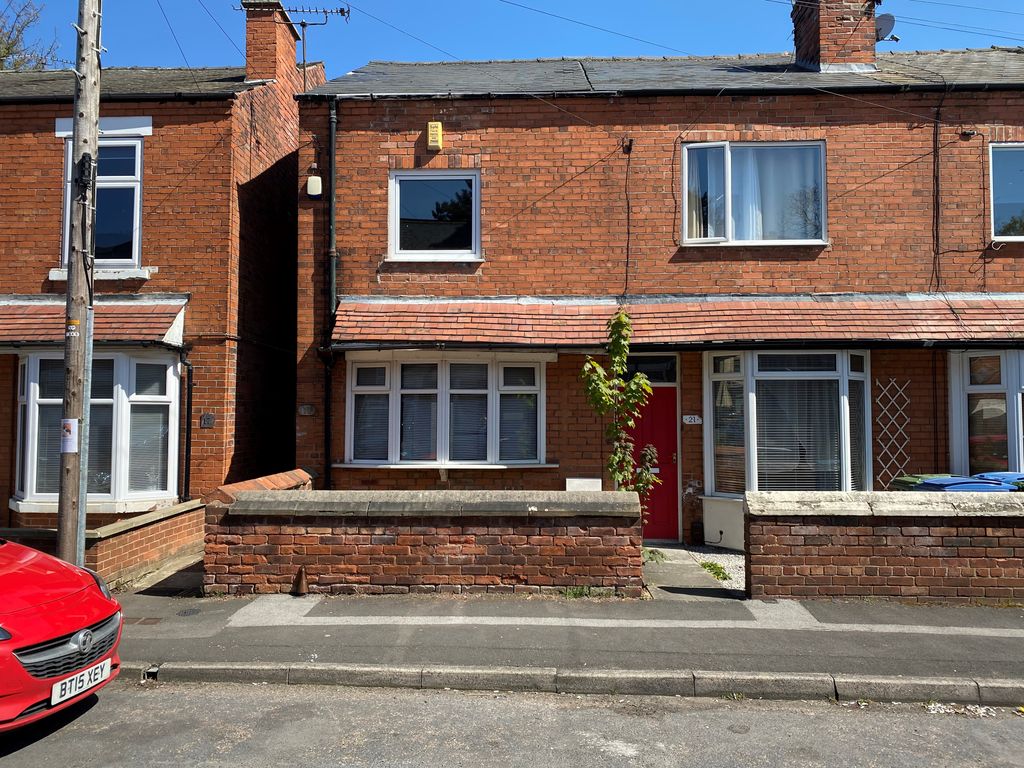 2 bed end terrace house to rent in Harrington Street, Worksop S80, £695