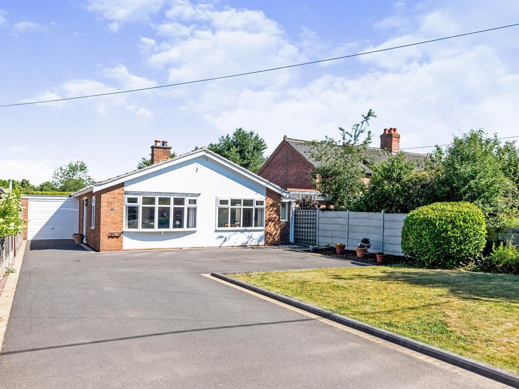 2 bed detached bungalow for sale in Church Lane, Fradley, Lichfield