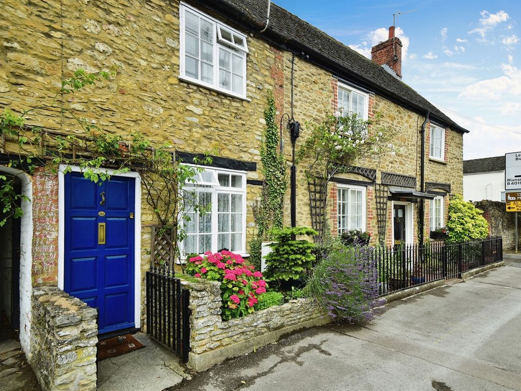 3 bed terraced house for sale in Swindon Street, Highworth, Swindon SN6