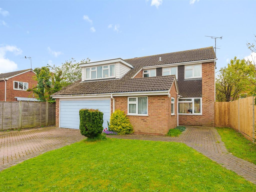 4 bed detached house for sale in Springfield Park, Maidenhead SL6 - Zoopla