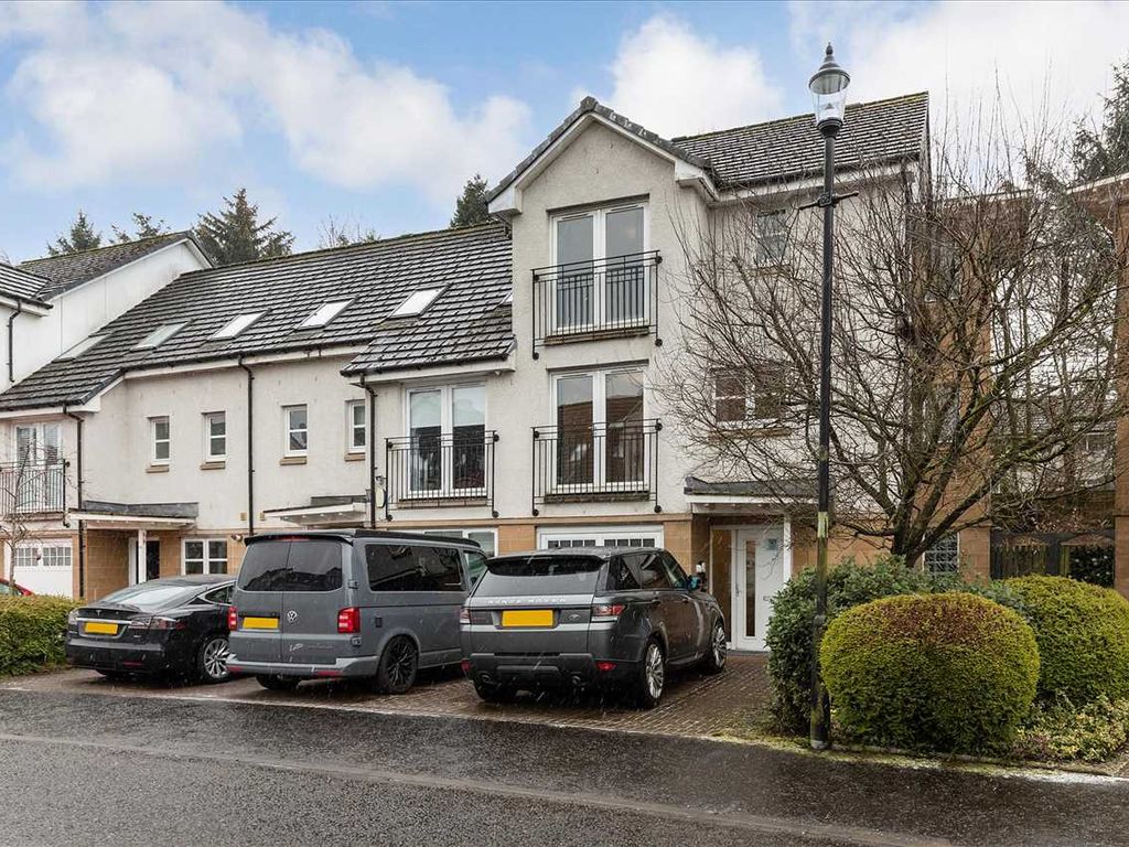 4 bed town house for sale in Gullion Park, Fountain Gait, East Kilbride
