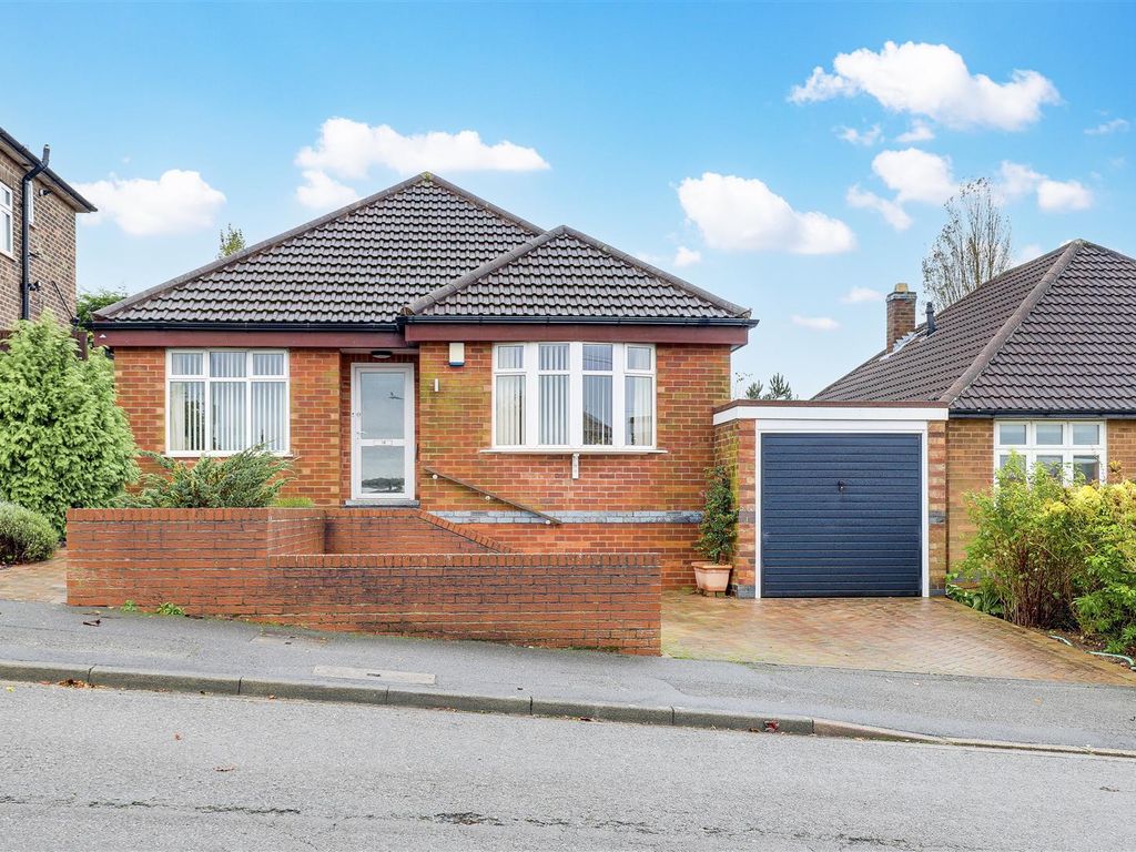 4 bed detached bungalow for sale in Eaton Avenue, Arnold