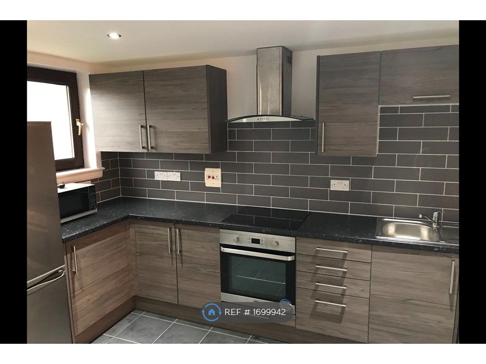Room to rent in Seaton Walk, Aberdeen AB24 Zoopla