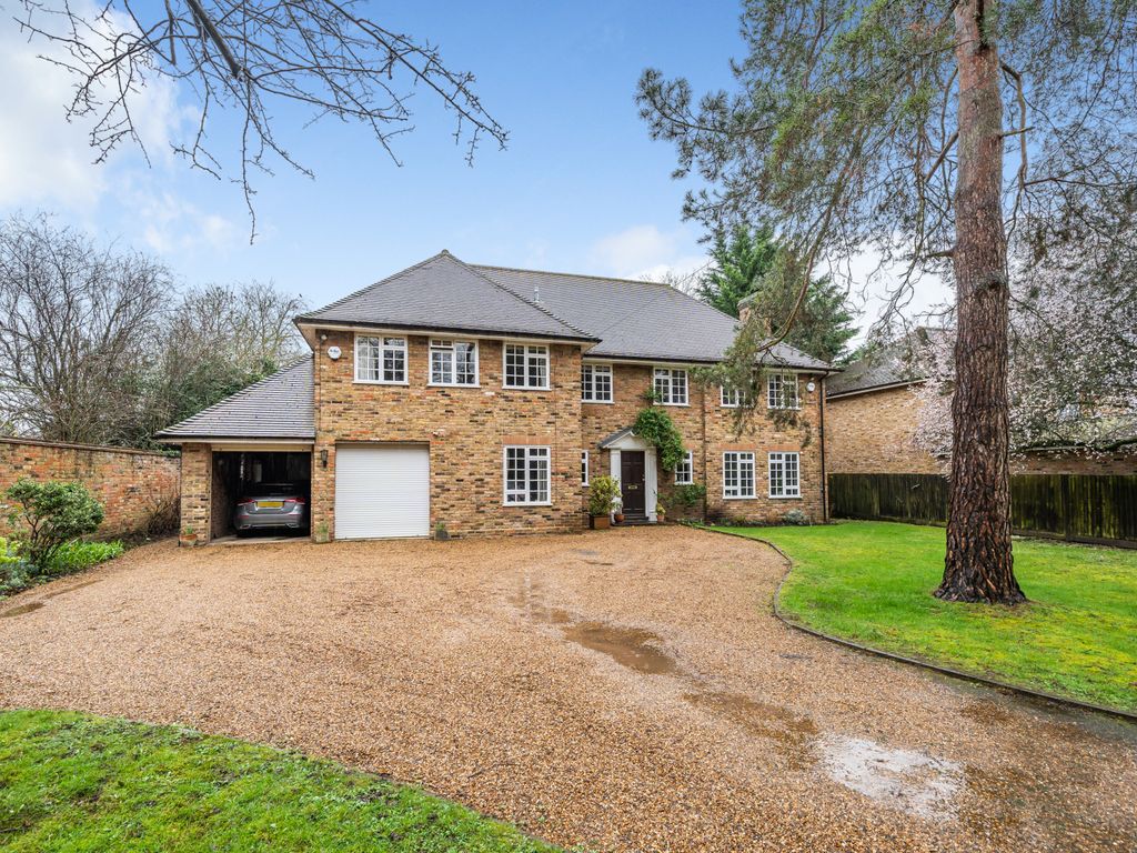5 bed detached house for sale in Park Road, Stoke Poges, Buckinghamshire SL2, £1,400,000 Zoopla