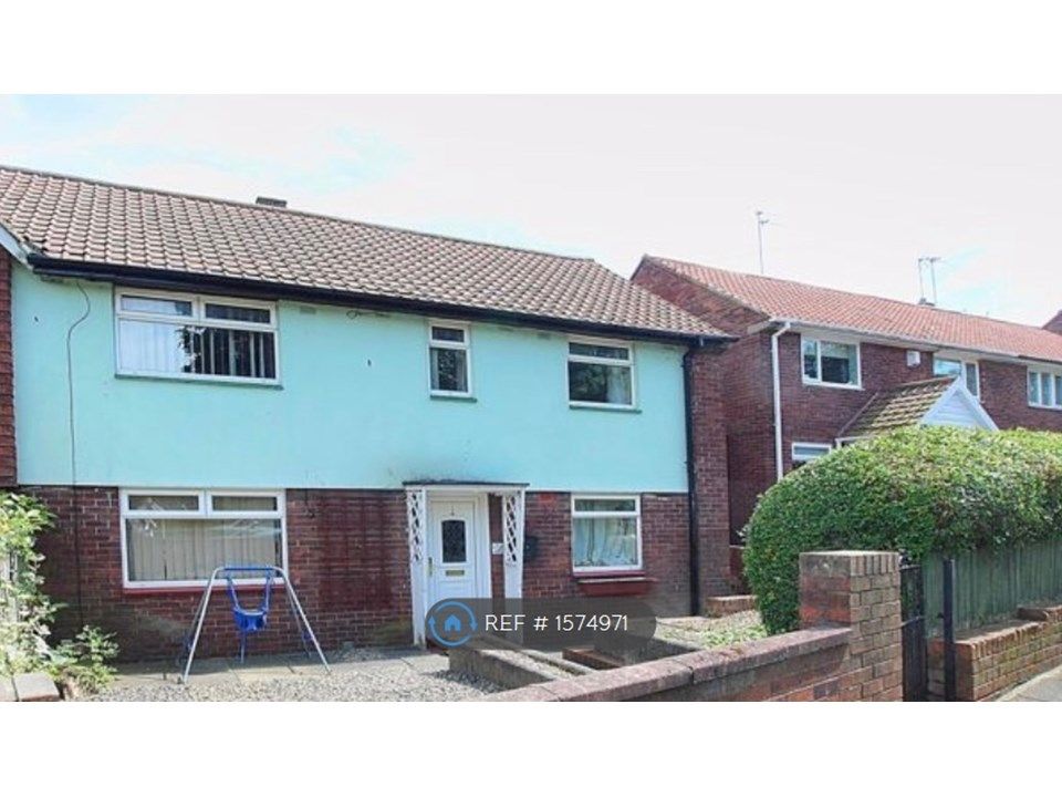3 bed semidetached house to rent in Rosslyn Avenue, Newcastle Upon