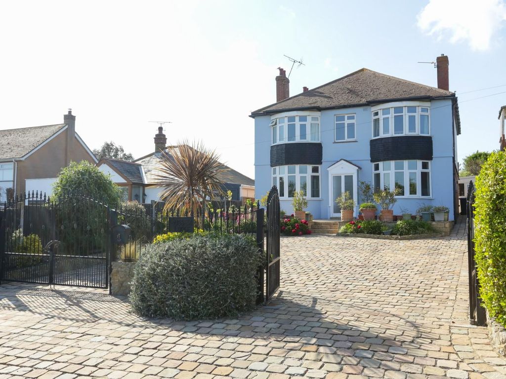 5 bed detached house for sale in Sandwich Road, Cliffsend, Ramsgate