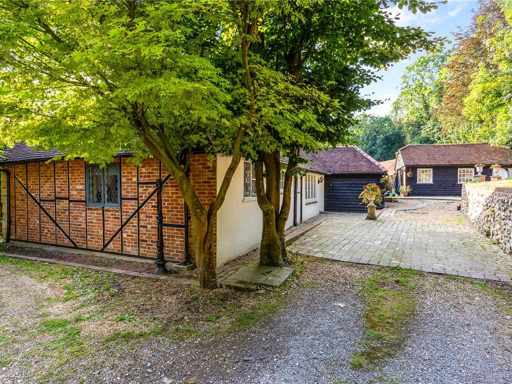 3 bed detached house for sale in Gatton Bottom, Merstham, Redhill, Surrey RH1 Zoopla