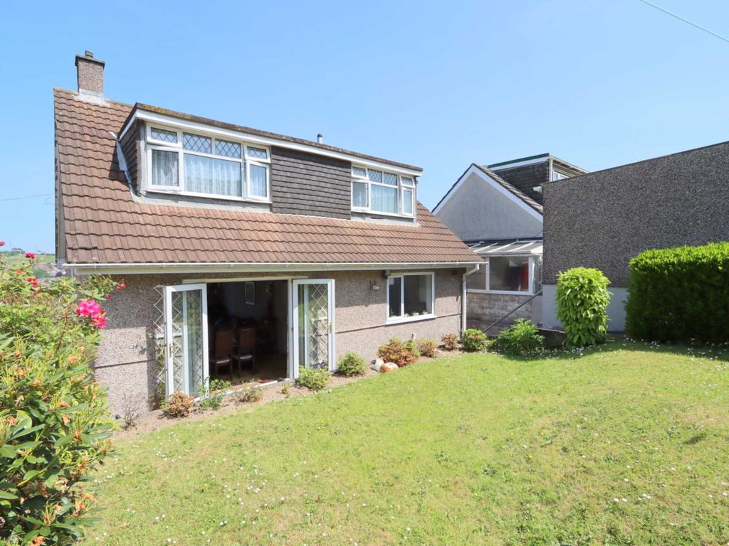 4 bed detached house for sale in Merafield Road, Plympton PL7, £350,000