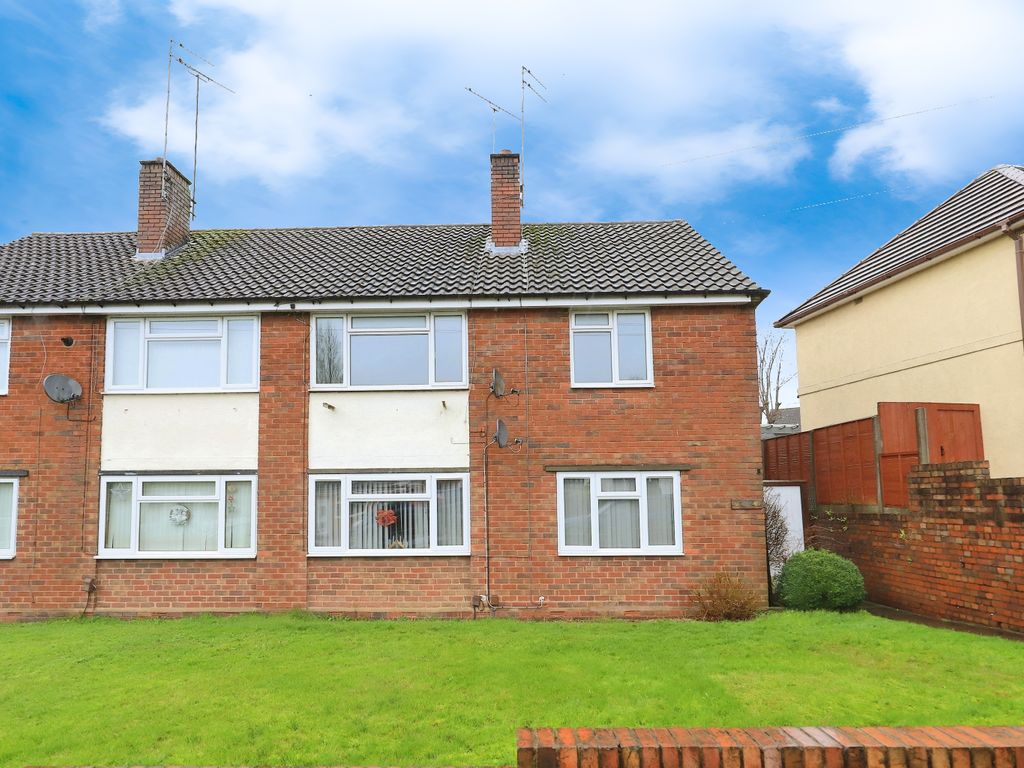 1 bed semidetached house for sale in Rounds Road, Bilston, West