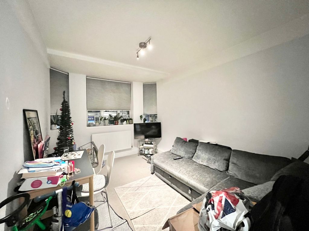 2 bed flat to rent in Shirland Road, London W9 Zoopla