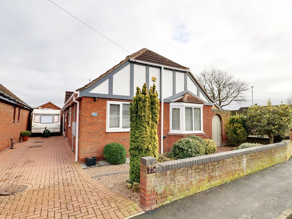 3 bed detached bungalow for sale in Greengate, Epworth, Doncaster DN9