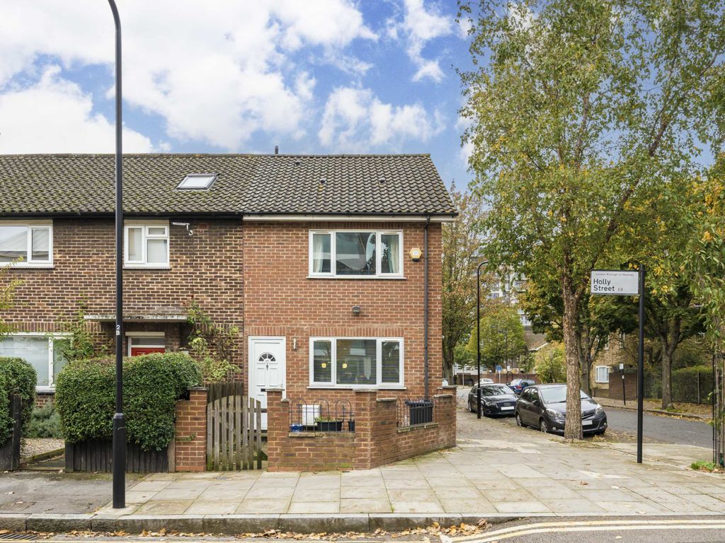 3 bed terraced house for sale in Holly Street, London E8, £975,000 Zoopla