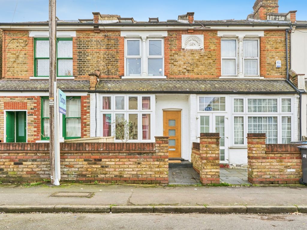 4 bed detached house for sale in Elm Road, Kingston Upon Thames KT2, £