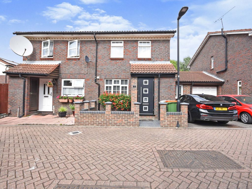 Partridge Close, London E16  