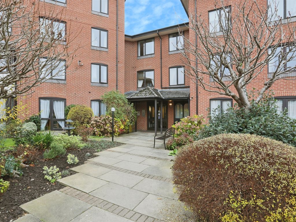 1 bed flat for sale in St. Lane North, Worcester WR1, £80,000
