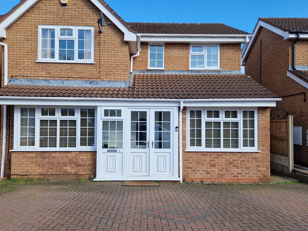 4 bed detached house for sale in Byfleet Close, Sedgemoor Park, West
