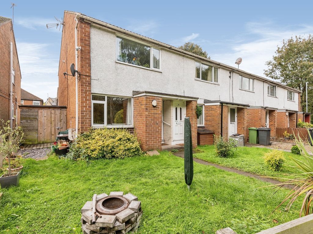 1 bed flat for sale in Salisbury Mews, Horsforth, Leeds LS18, £120,000