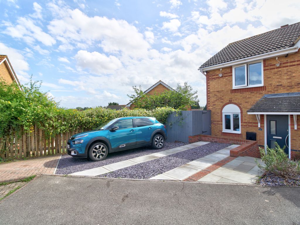 3 bed semidetached house for sale in Rockfield Grove, Undy, Caldicot