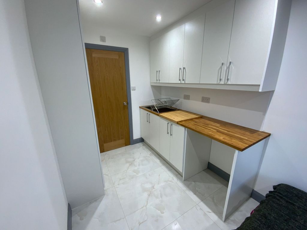 1 bed flat to rent in Hillfield Close, High HP13, £950 pcm Zoopla