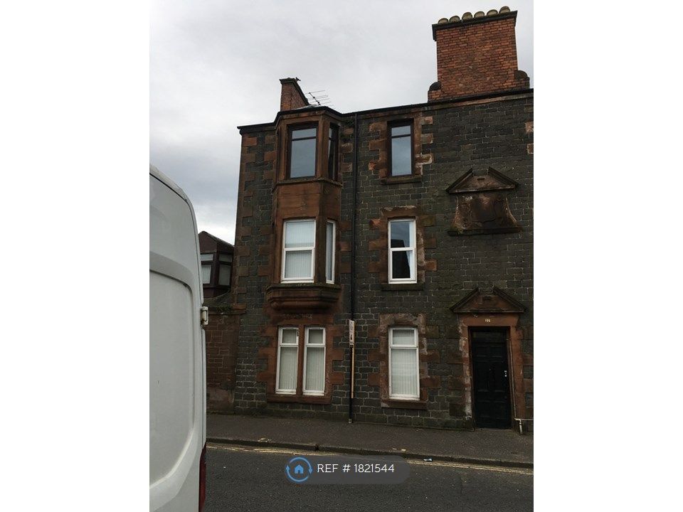 2 bed flat to rent in West Main Street, Darvel KA17, £425 pcm Zoopla