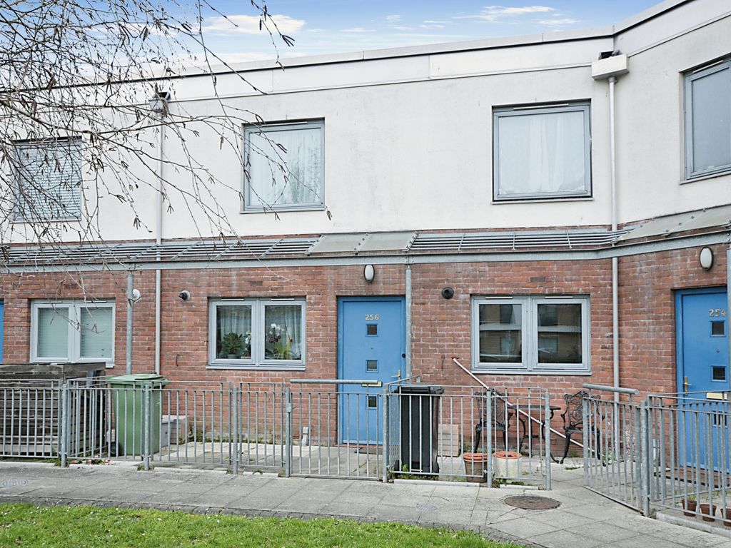 2 bed terraced house for sale in Southend Lane, London SE6 Zoopla